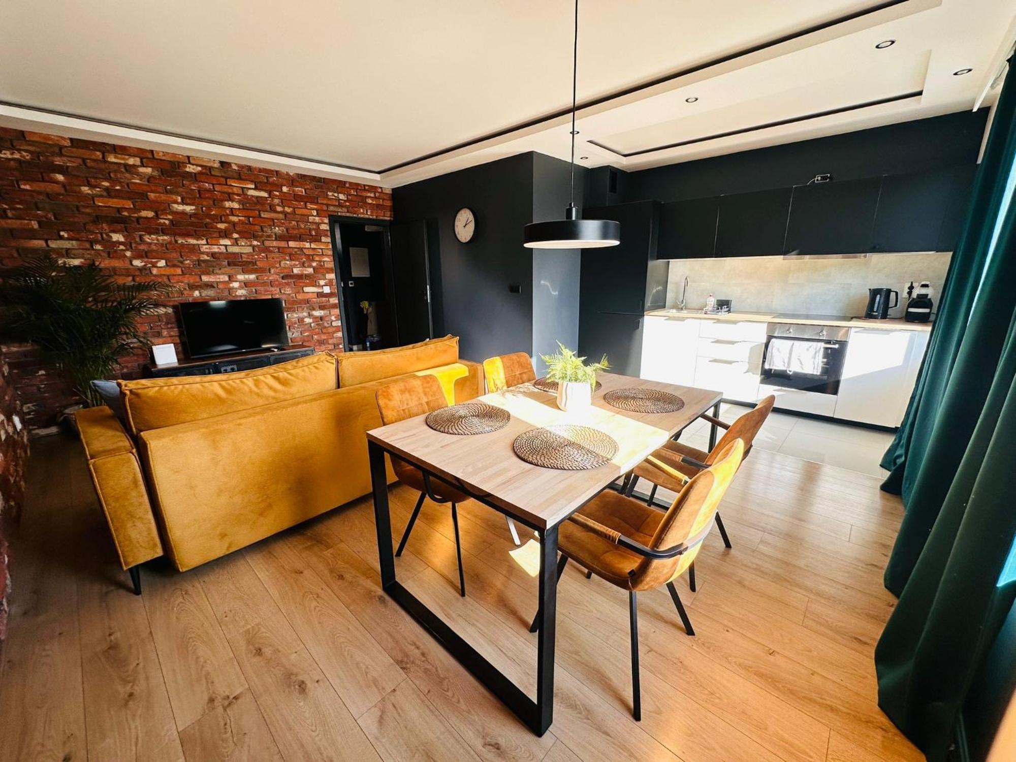 Apartamenty Caloroczne Puck Exteriör bild